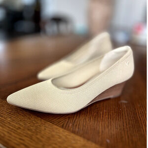 Vivaia Tamia Wedge Pro Pump Pointed Toe Heels Sz 38